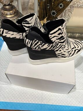 Qupid Black & White Zebra Wedge Sneaker Boot with Buckle
